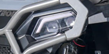 Двойные галогенные передние фары