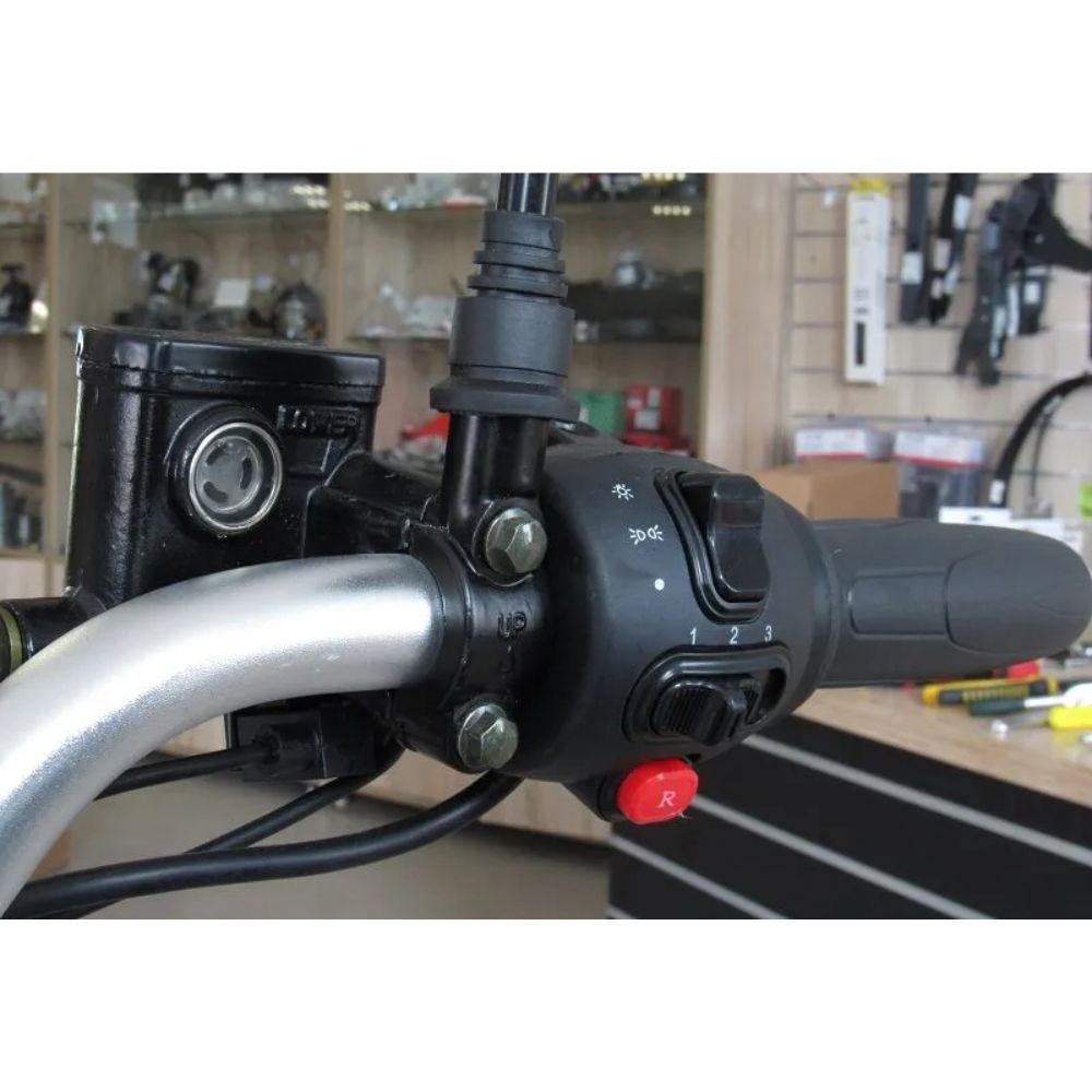 Электроскутер YAKAMA АР-Н0003G