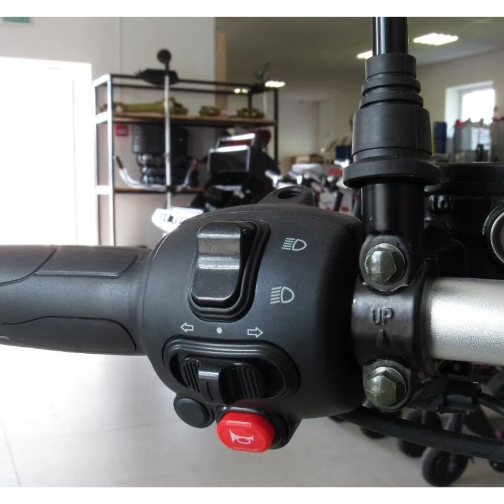 Электроскутер YAKAMA АР-Н0003G