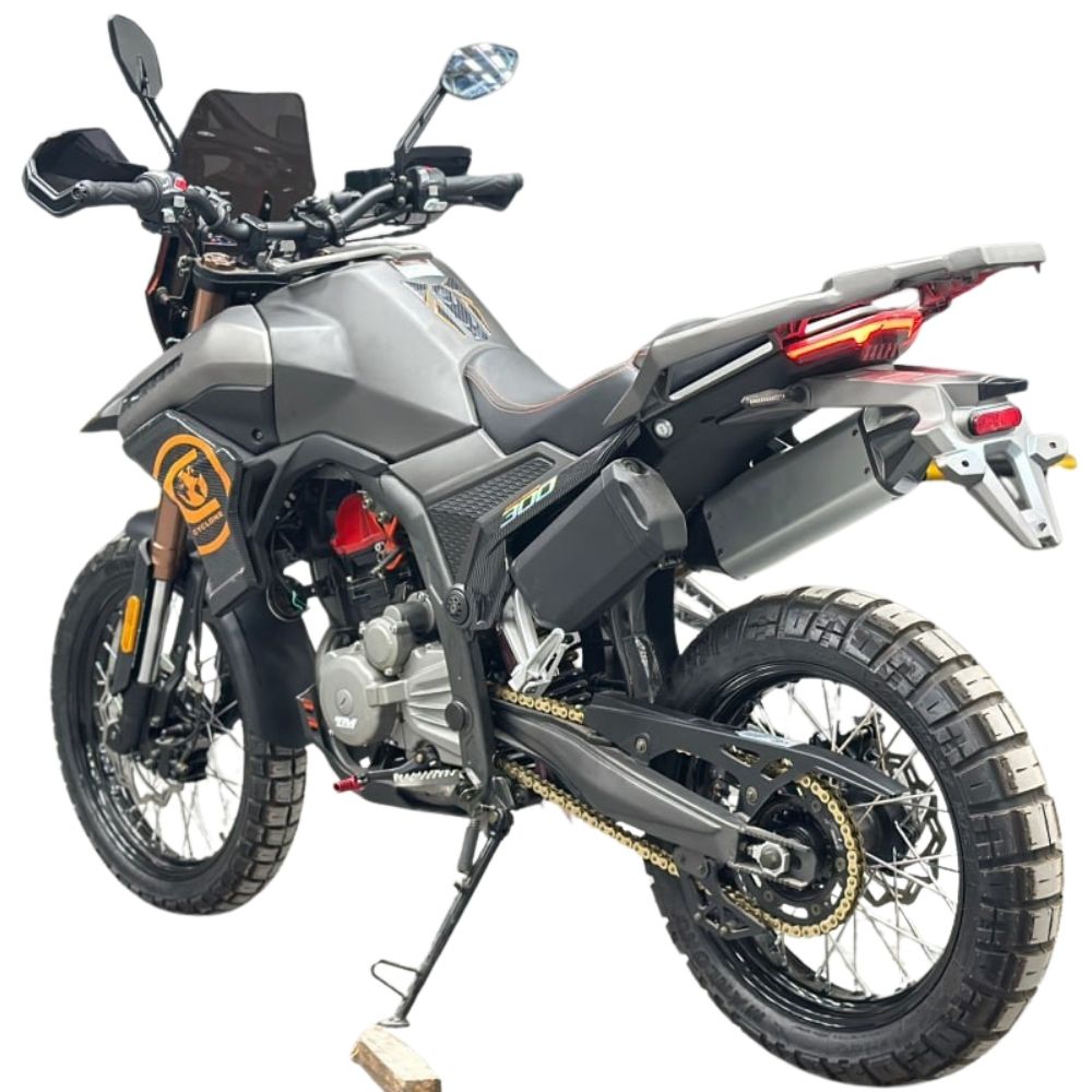 Мотоцикл Regulmoto Cyclone 2025