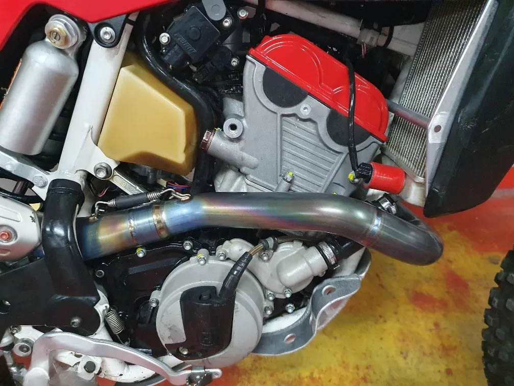 husqvarna-te-449cc-3