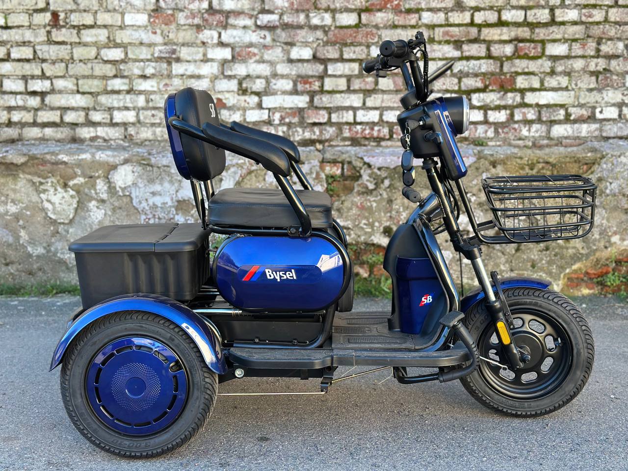 photo_1_2025-09-25_22-20-07