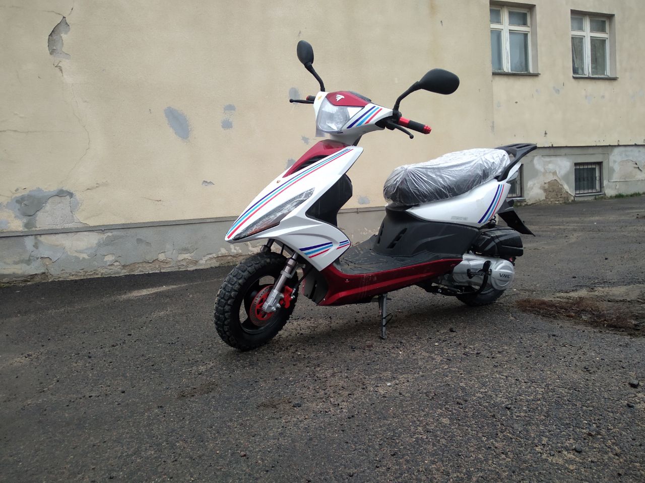 photo_2024-12-04_08-10-59